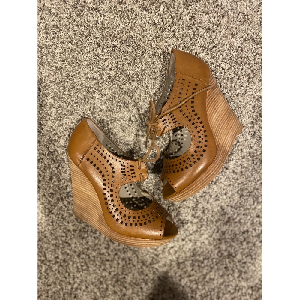 Hinge | Open Toe Platform Wedge | Size 9.5